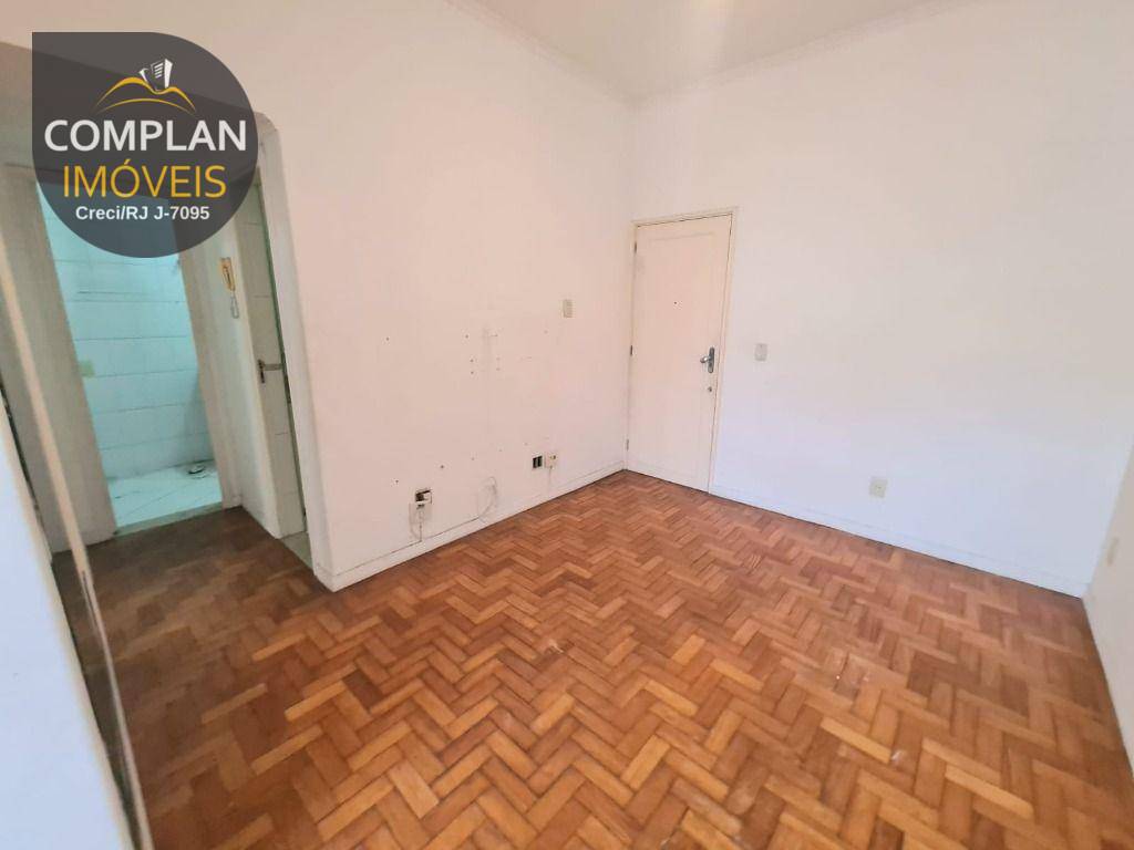 Apartamento à venda com 1 quarto, 50m² - Foto 6