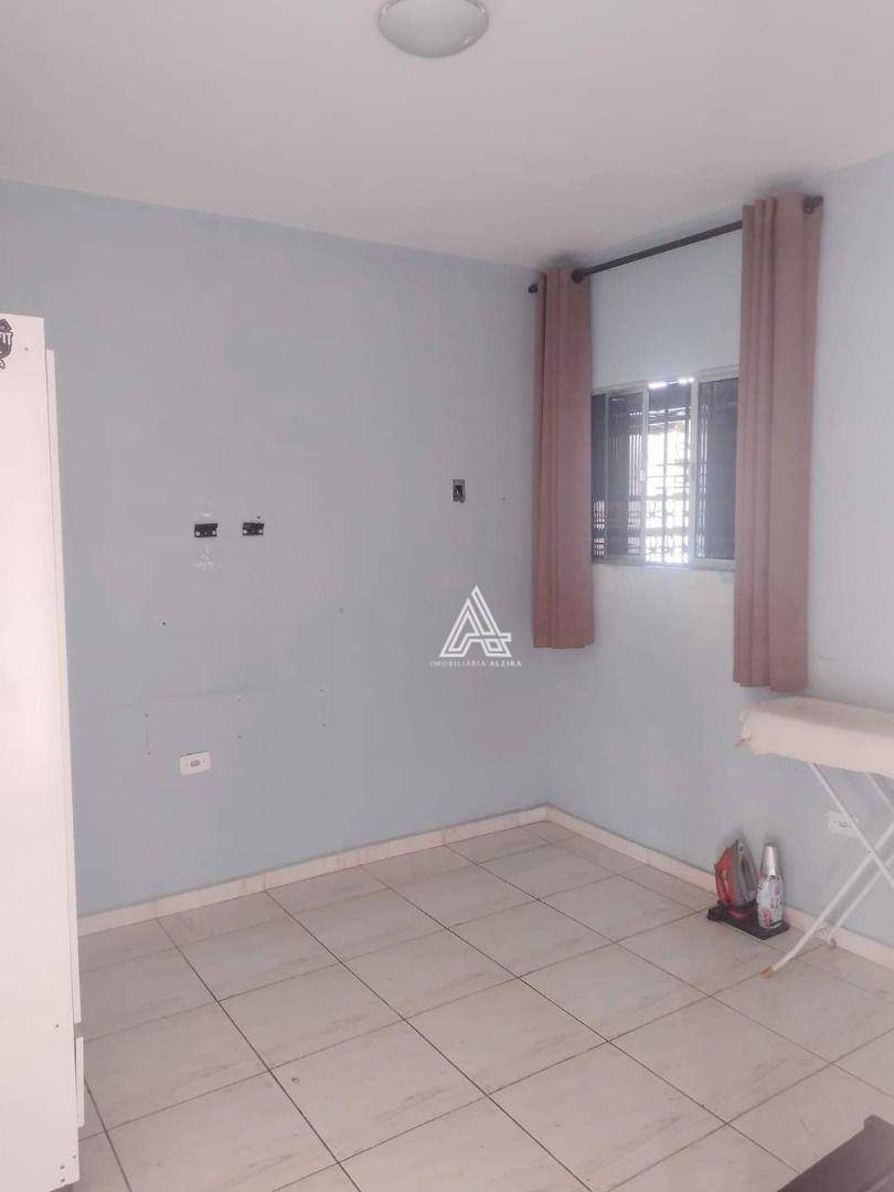 Casa à venda com 6 quartos, 200m² - Foto 16