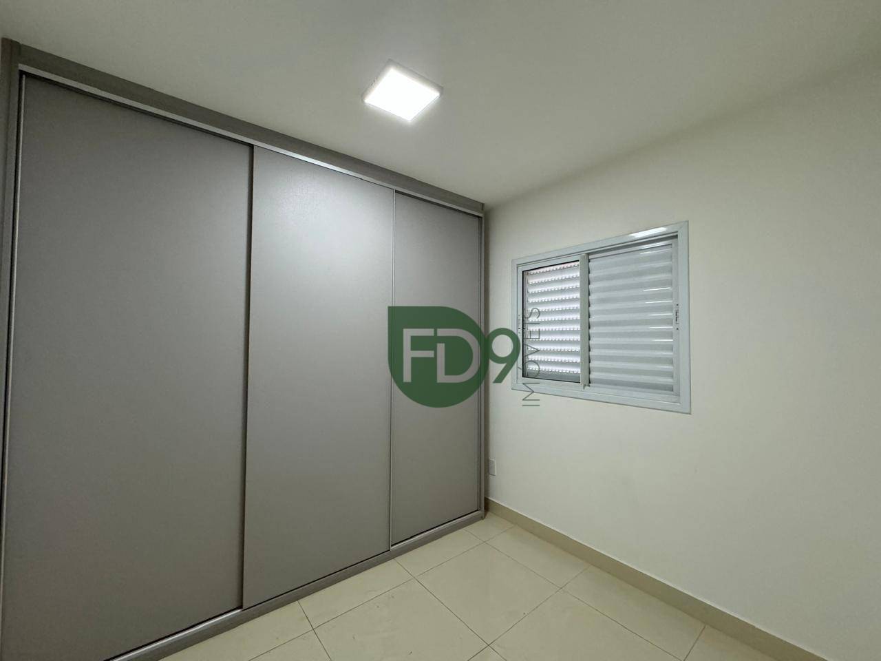 Apartamento à venda e aluguel com 3 quartos, 73m² - Foto 2