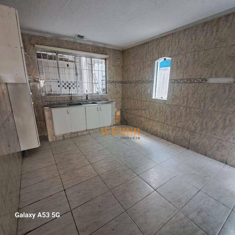 Sobrado à venda com 3 quartos, 240m² - Foto 45