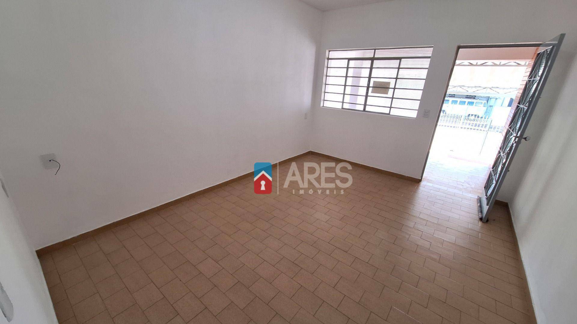 Casa à venda com 2 quartos, 93m² - Foto 2