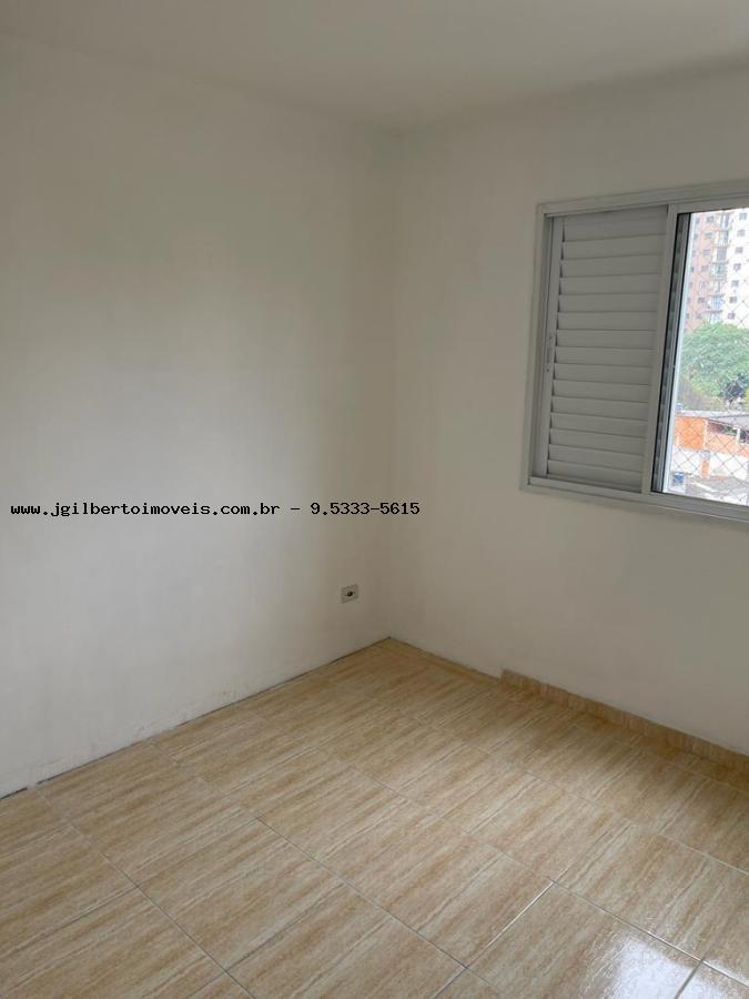 Apartamento à venda com 3 quartos, 65m² - Foto 11