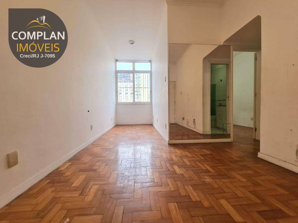 Apartamento à venda com 1 quarto, 50m² - Foto 1