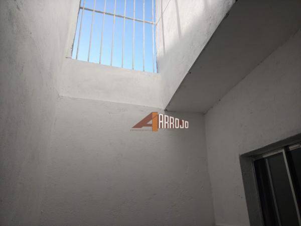 Sobrado à venda com 13 quartos, 400m² - Foto 43