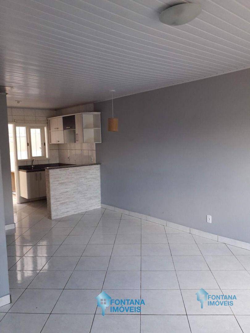 Casa à venda com 2 quartos, 62m² - Foto 9