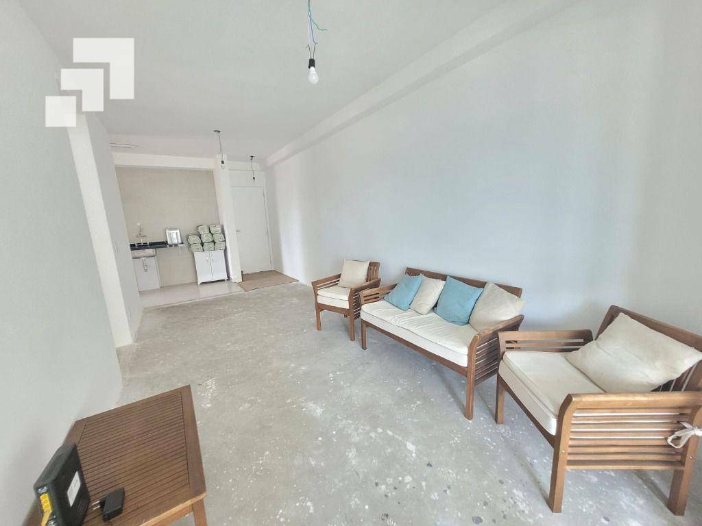 Apartamento à venda com 2 quartos, 69m² - Foto 1