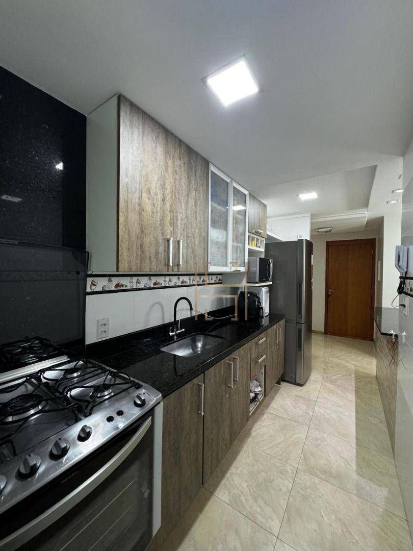 Apartamento, 3 quartos, 70 m² - Foto 2