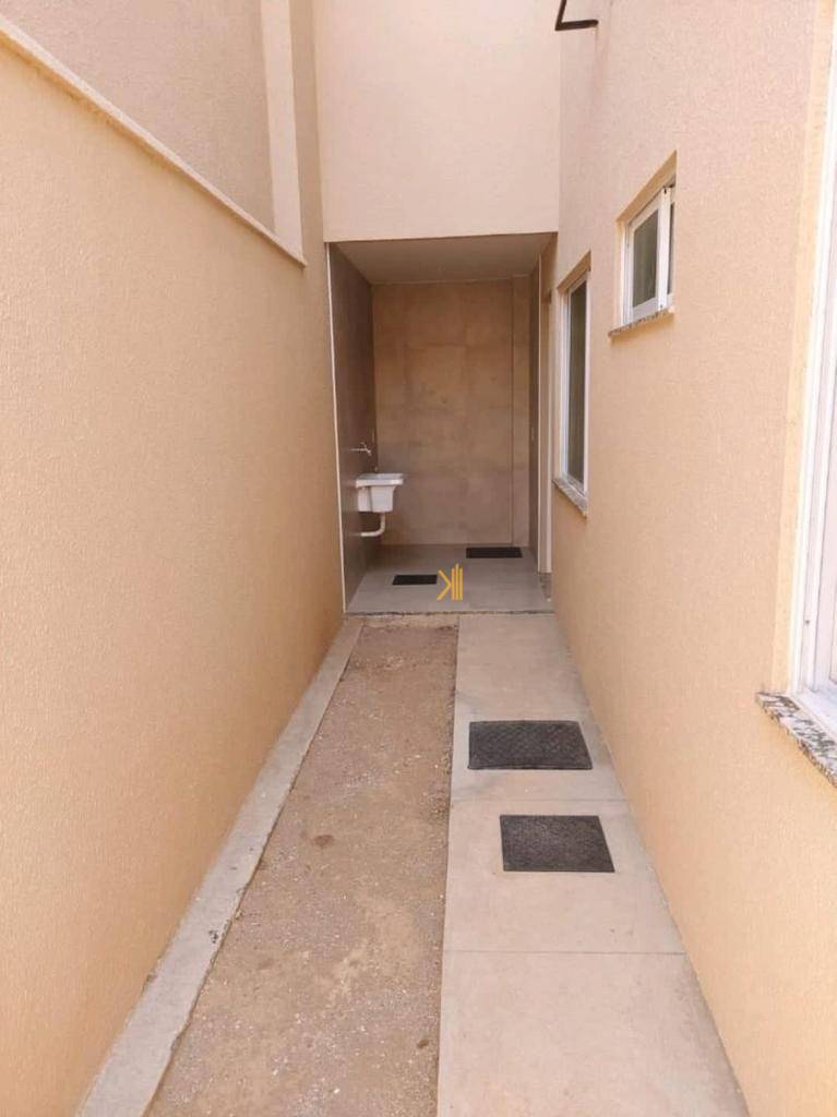 Casa à venda com 3 quartos, 130m² - Foto 13