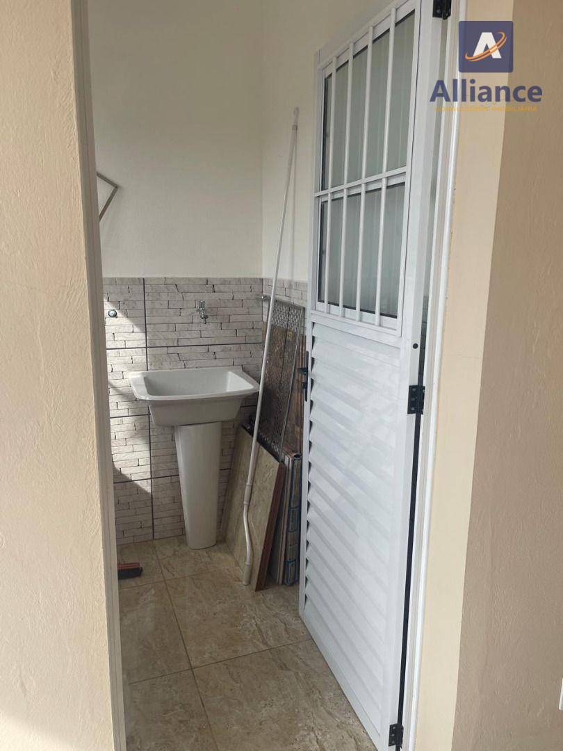 Casa à venda e aluguel com 3 quartos, 130m² - Foto 38