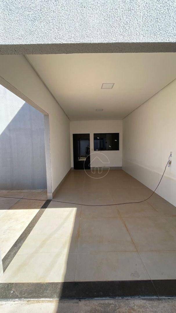 Casa à venda com 2 quartos, 120m² - Foto 2