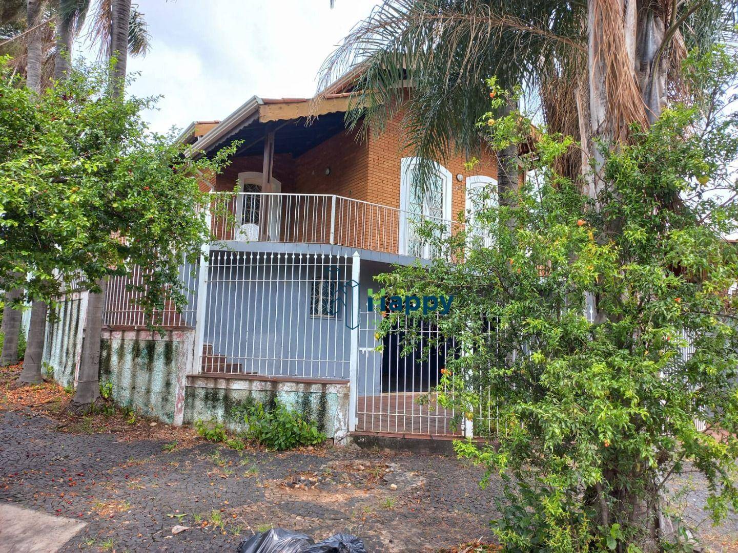 Casa, 3 quartos, 216 m² - Foto 1