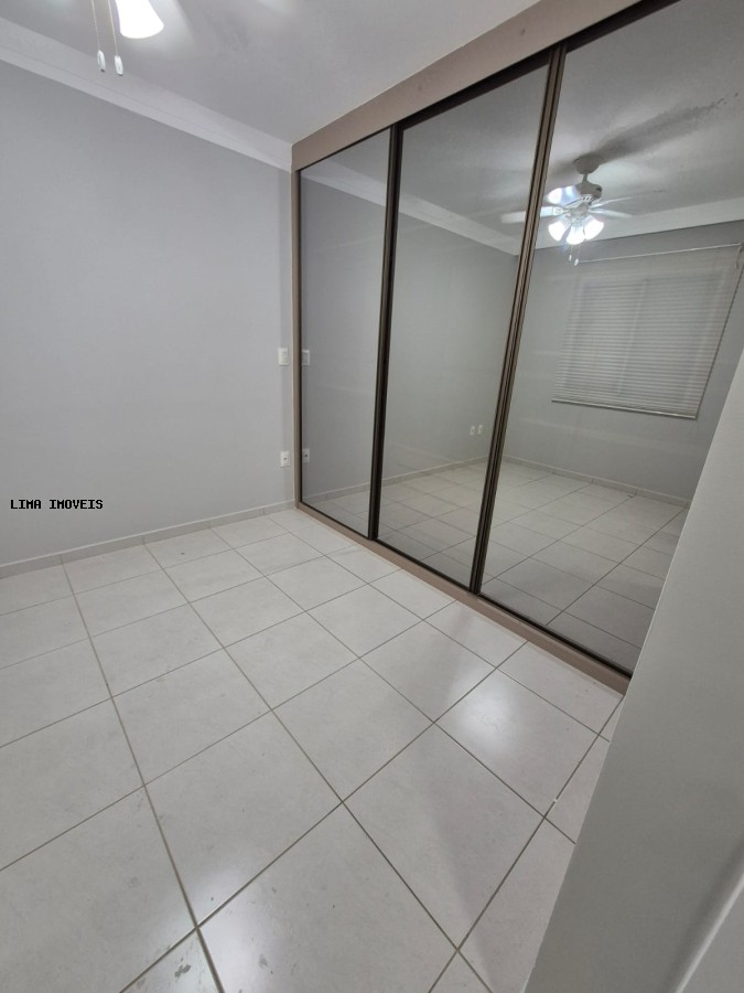 Apartamento para alugar com 3 quartos, 90m² - Foto 4