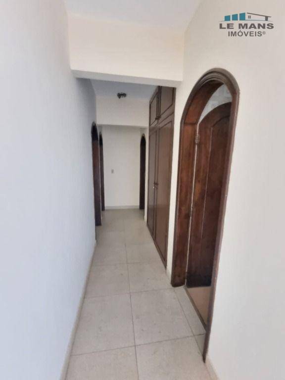 Apartamento à venda com 3 quartos, 150m² - Foto 13