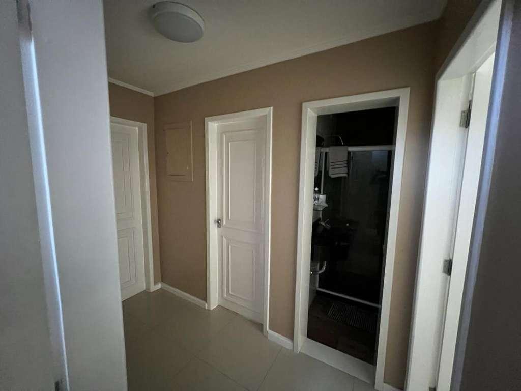 Casa de Condomínio à venda com 4 quartos, 250m² - Foto 3