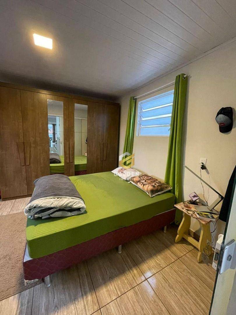 Casa à venda com 5 quartos, 189m² - Foto 8