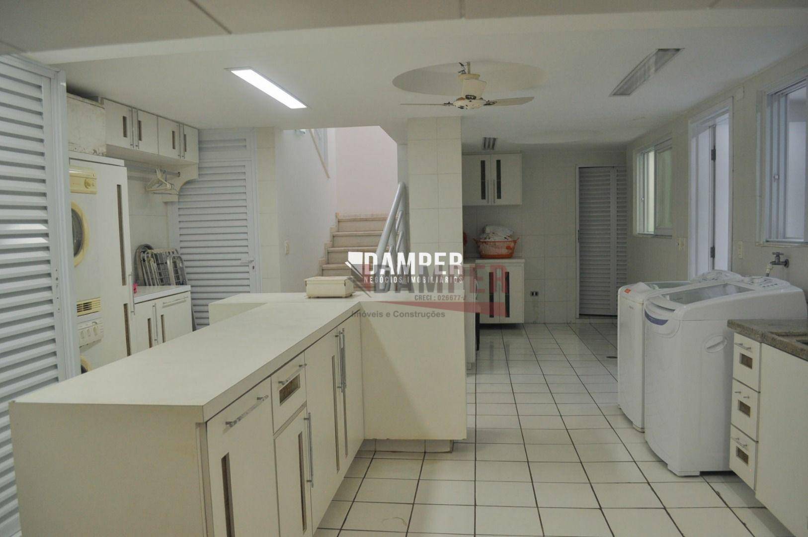 Sobrado à venda com 8 quartos, 585m² - Foto 32
