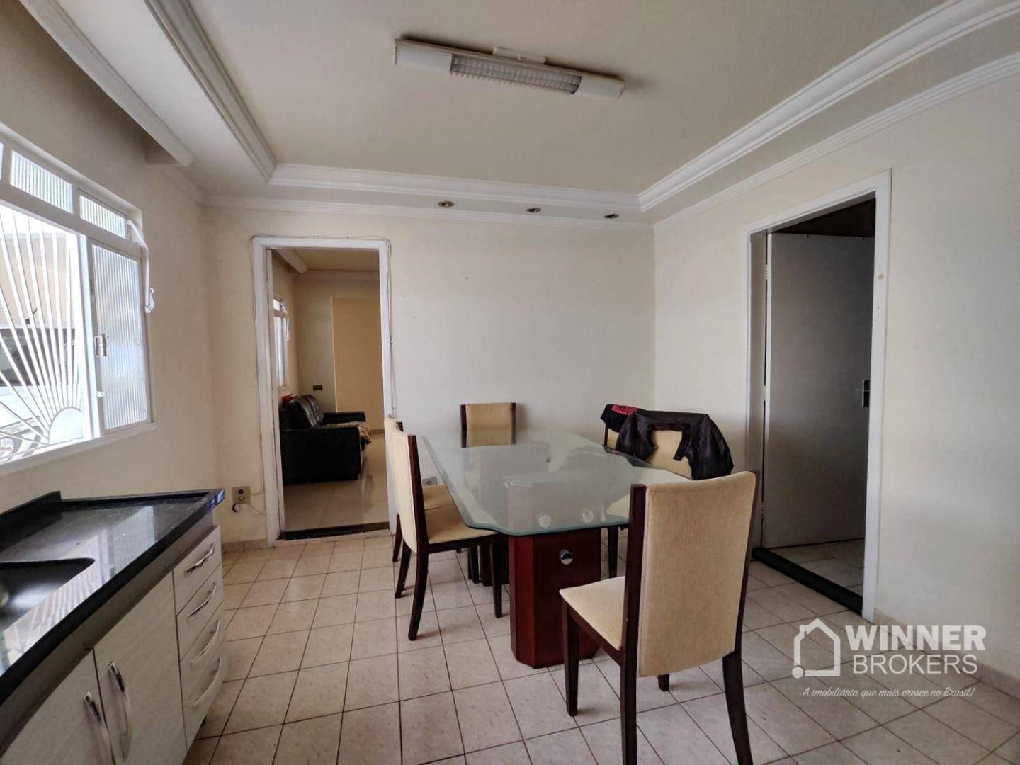 Casa à venda com 6 quartos, 280m² - Foto 5