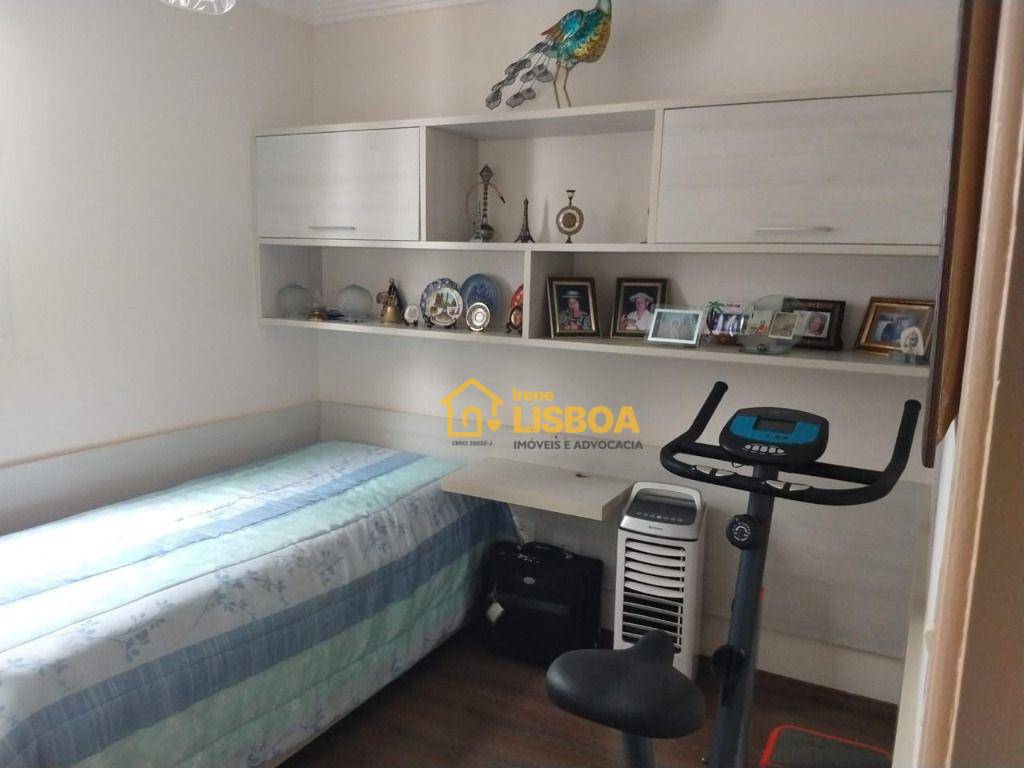 Apartamento para alugar com 3 quartos, 82m² - Foto 12