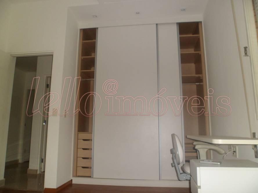 Apartamento para alugar com 3 quartos, 190m² - Foto 12