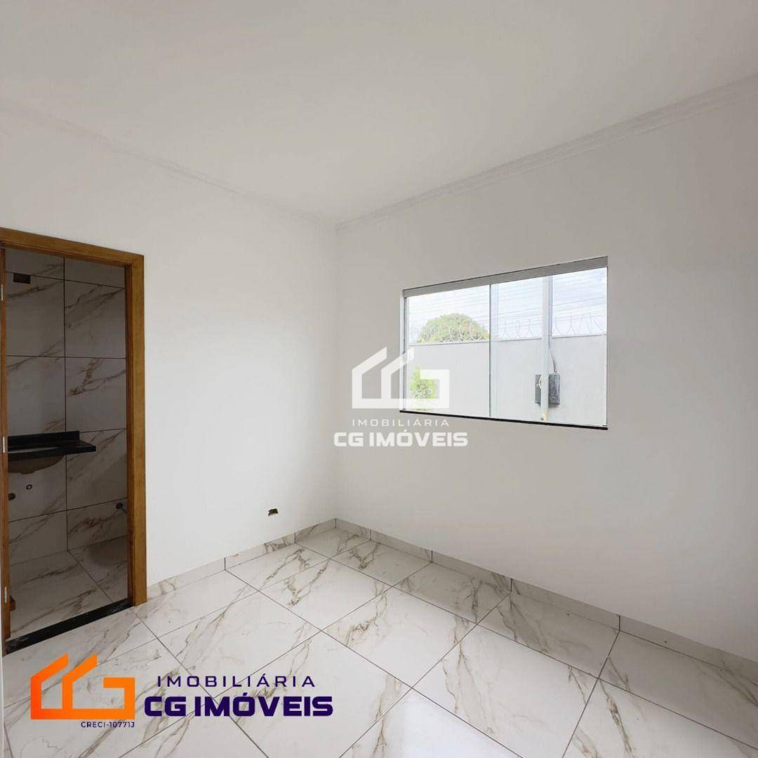 Casa à venda com 2 quartos, 60m² - Foto 4