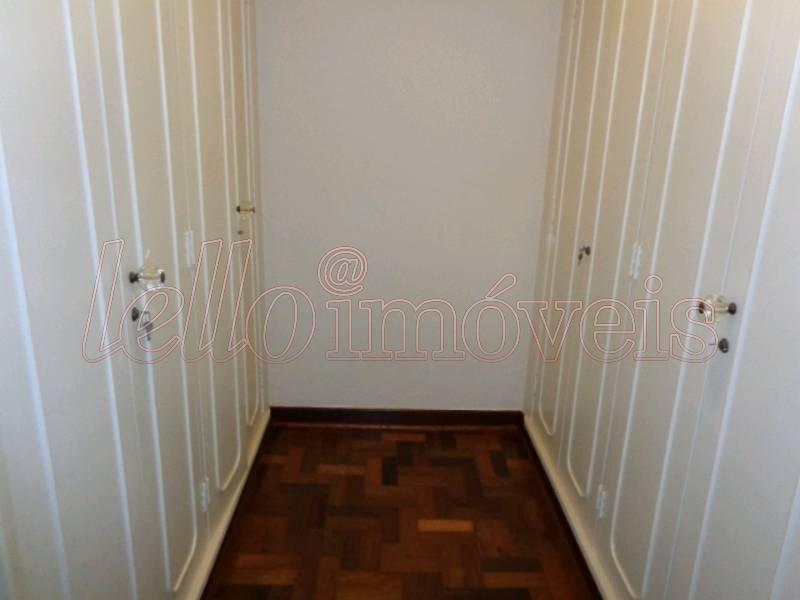 Apartamento para alugar com 3 quartos, 250m² - Foto 6