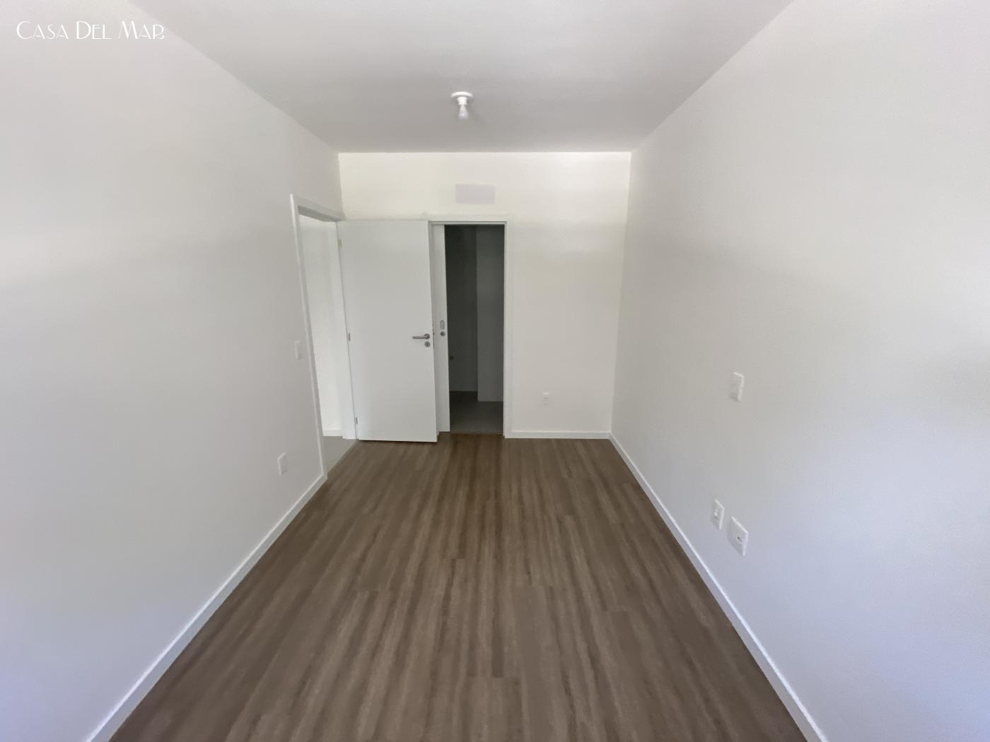 Apartamento à venda com 2 quartos, 70m² - Foto 25