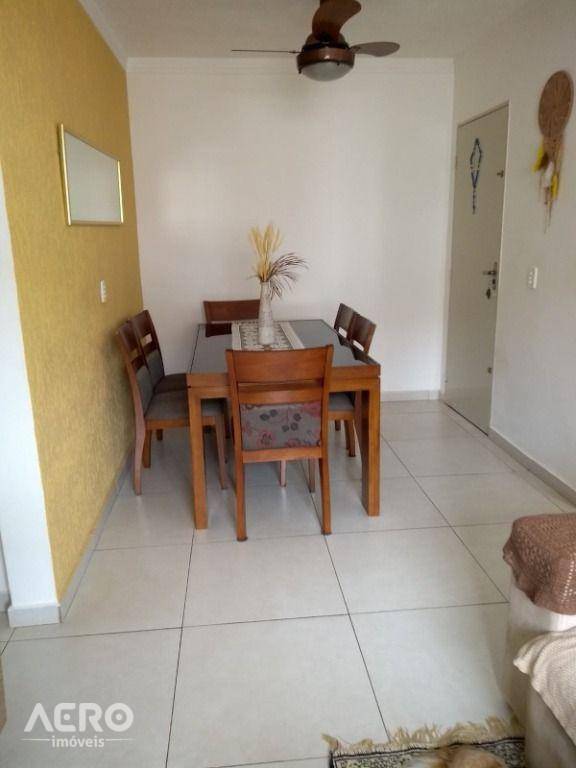 Apartamento à venda com 3 quartos, 48m² - Foto 10