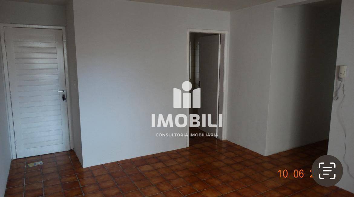 Apartamento à venda com 3 quartos, 76m² - Foto 3