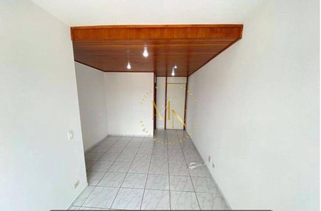 Apartamento à venda com 2 quartos, 64m² - Foto 2