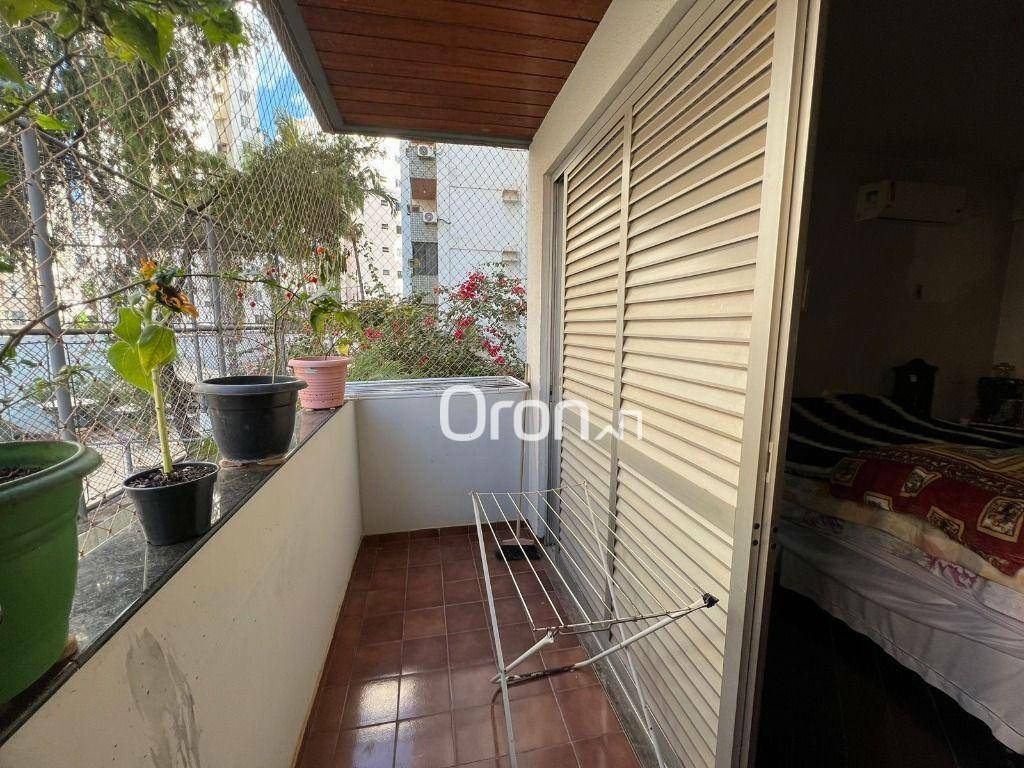 Apartamento à venda com 4 quartos, 214m² - Foto 9