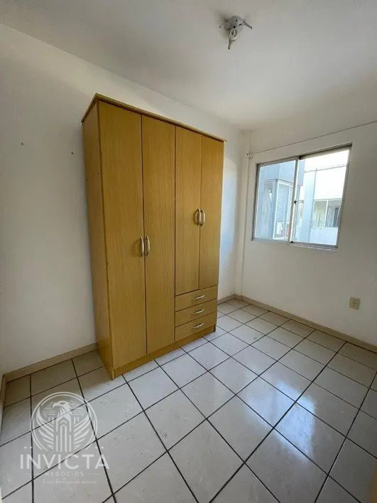 Apartamento à venda com 2 quartos, 70m² - Foto 5