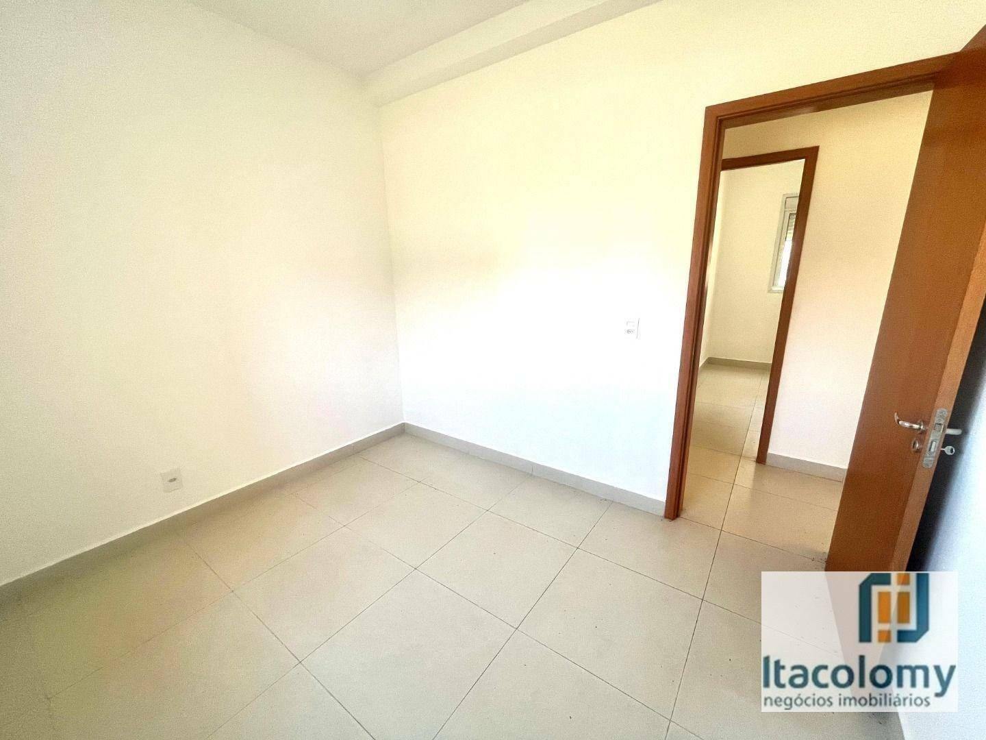 Apartamento à venda com 3 quartos, 76m² - Foto 5