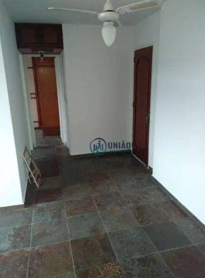 Apartamento à venda com 2 quartos, 68m² - Foto 5