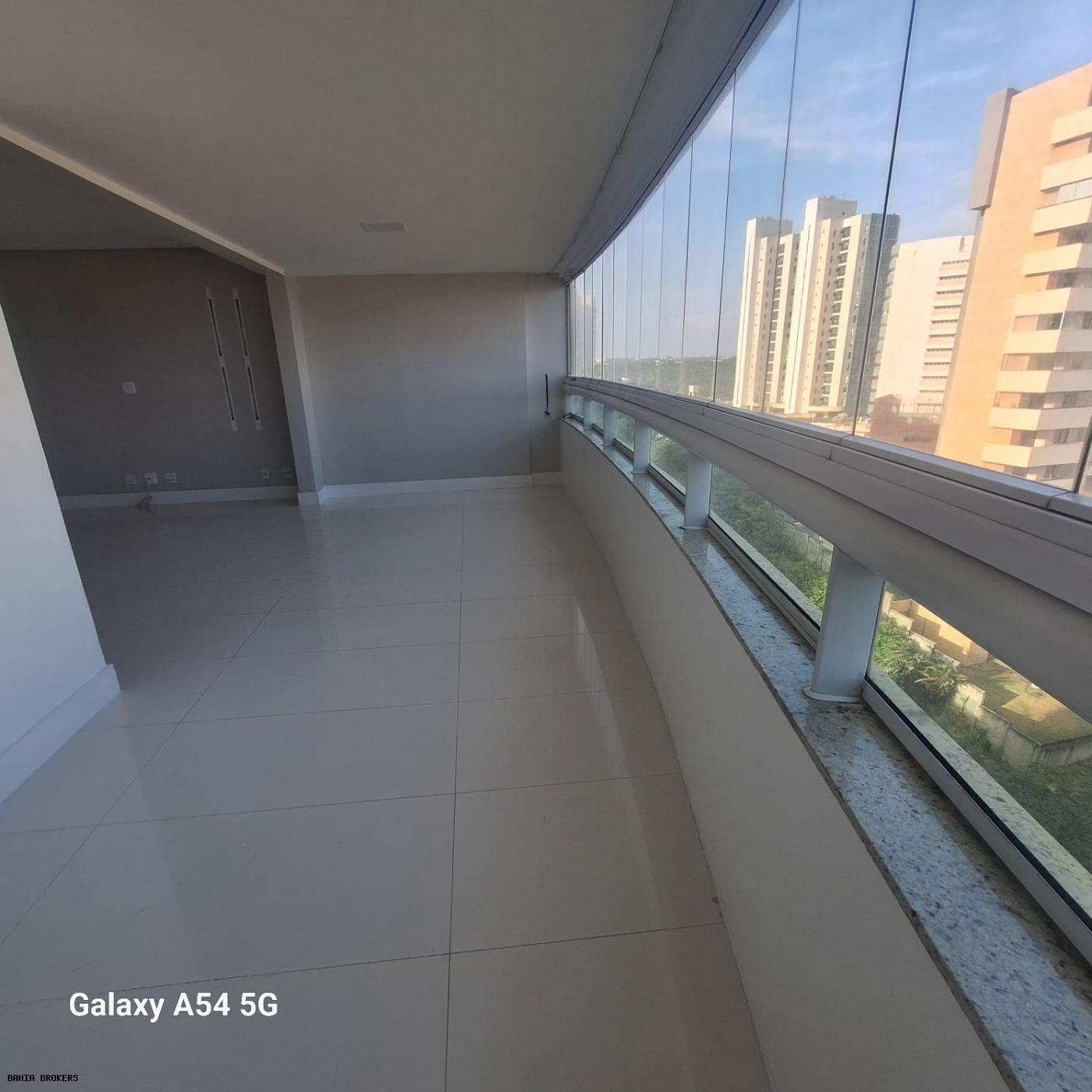 Apartamento para alugar com 4 quartos, 180m² - Foto 3