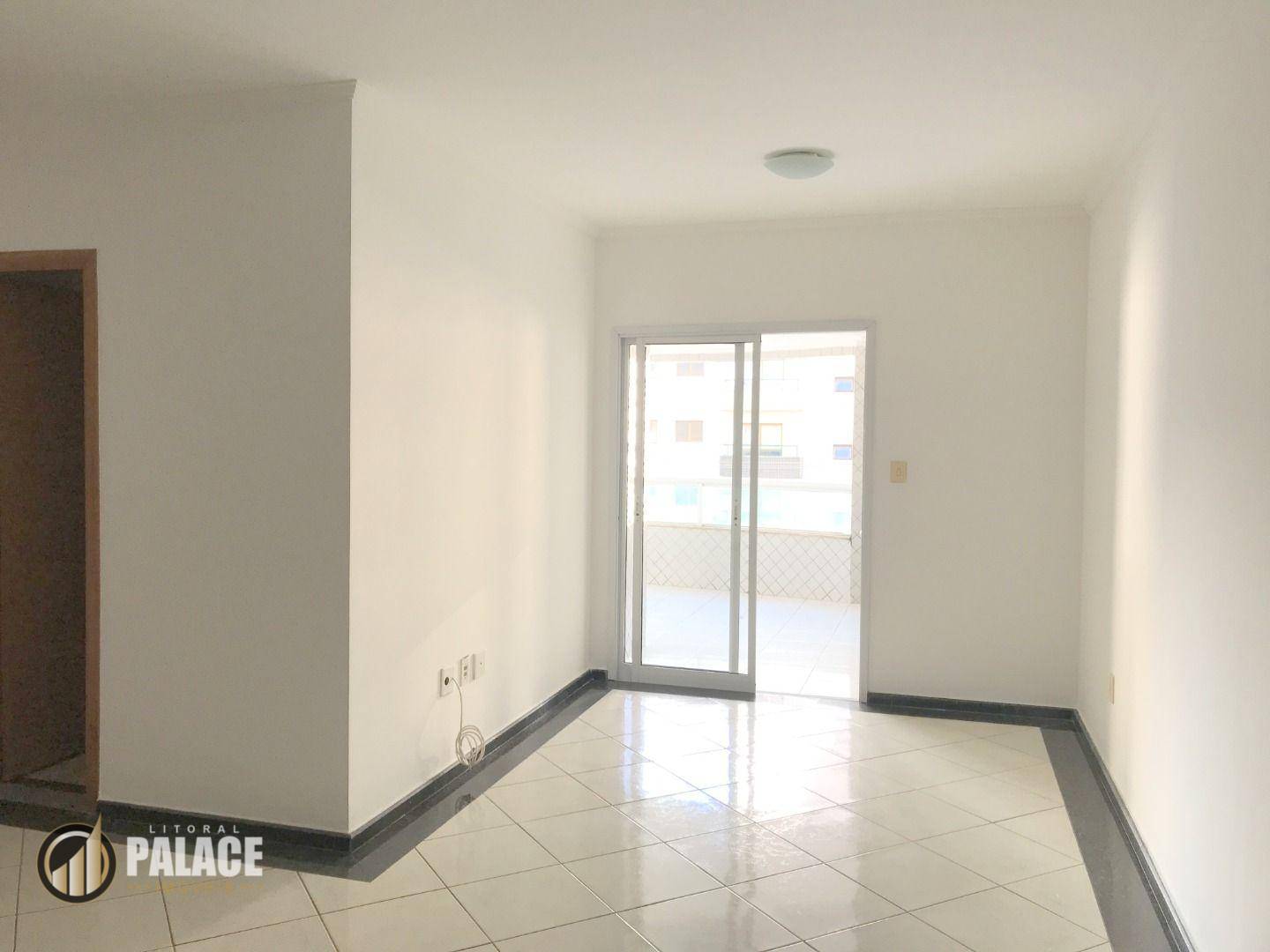 Apartamento à venda com 3 quartos, 170m² - Foto 2