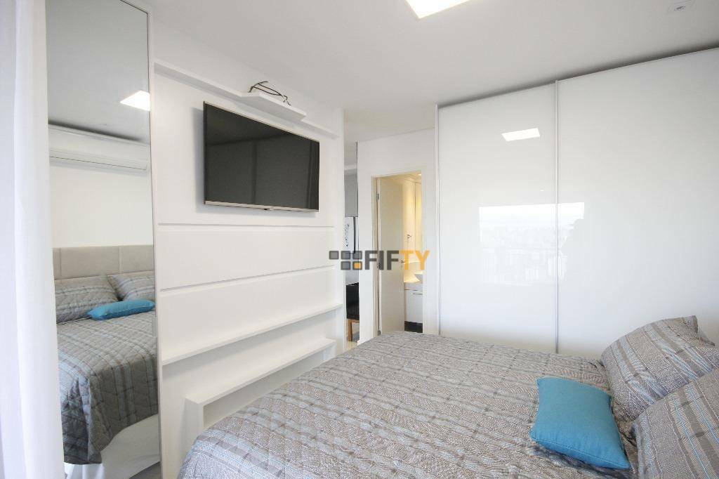 Apartamento para alugar com 1 quarto, 57m² - Foto 9