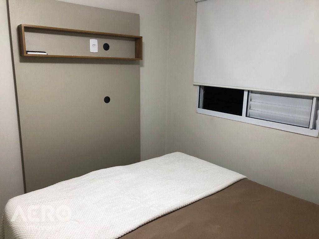 Apartamento à venda com 2 quartos, 45m² - Foto 14