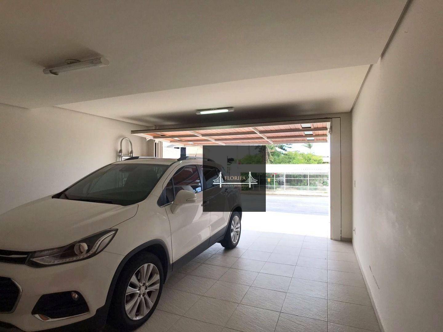 Casa à venda com 4 quartos, 325m² - Foto 5