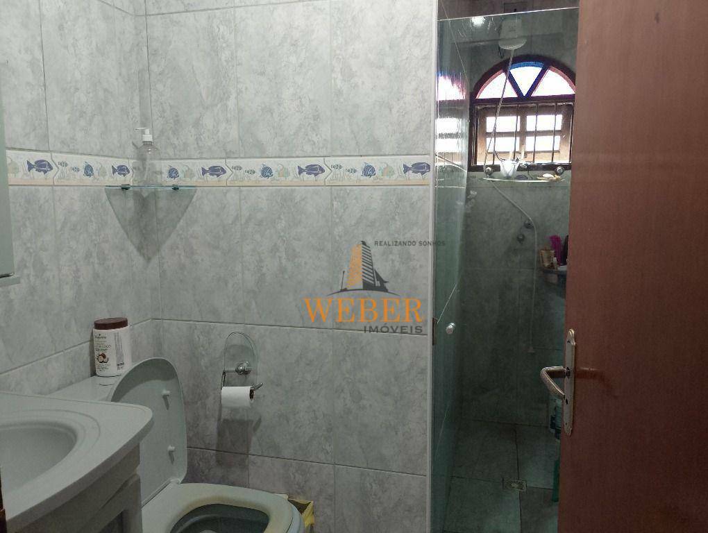 Sobrado à venda com 3 quartos, 200m² - Foto 14