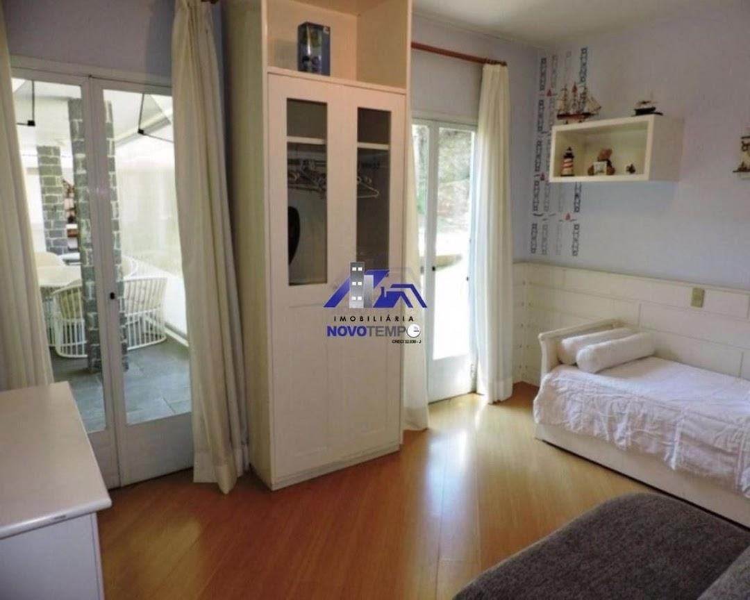 Casa à venda com 3 quartos, 400m² - Foto 5