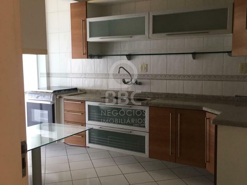 Apartamento à venda com 2 quartos, 80m² - Foto 5