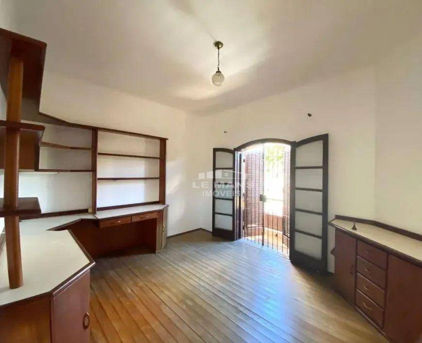 Casa para alugar com 4 quartos, 210m² - Foto 8