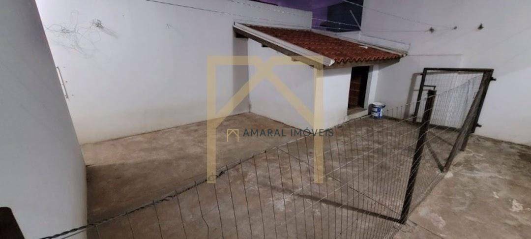 Casa à venda com 2 quartos, 160m² - Foto 22