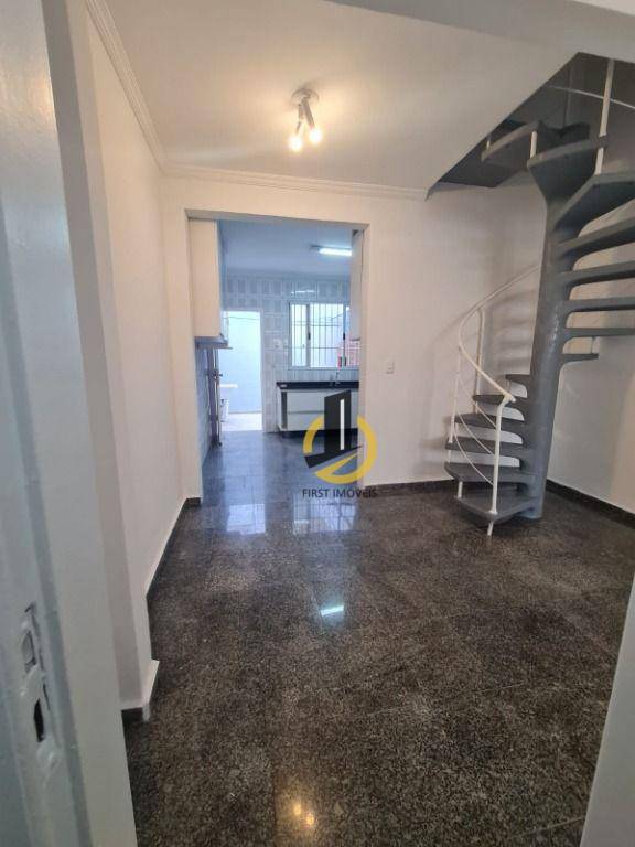 Casa à venda com 2 quartos, 100m² - Foto 12