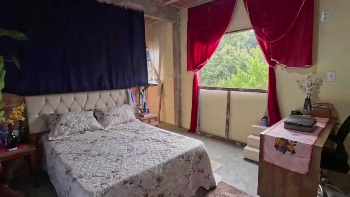 Chácara à venda com 2 quartos, 1500m² - Foto 18