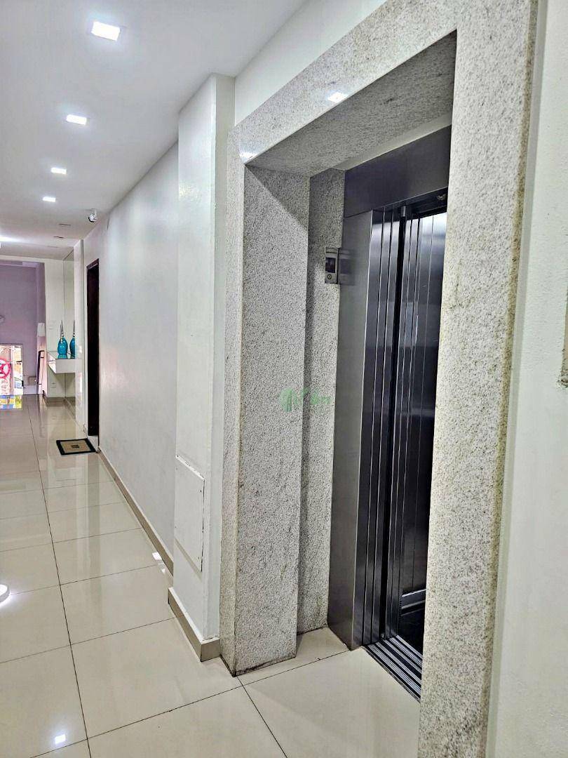 Apartamento à venda com 3 quartos, 142m² - Foto 23