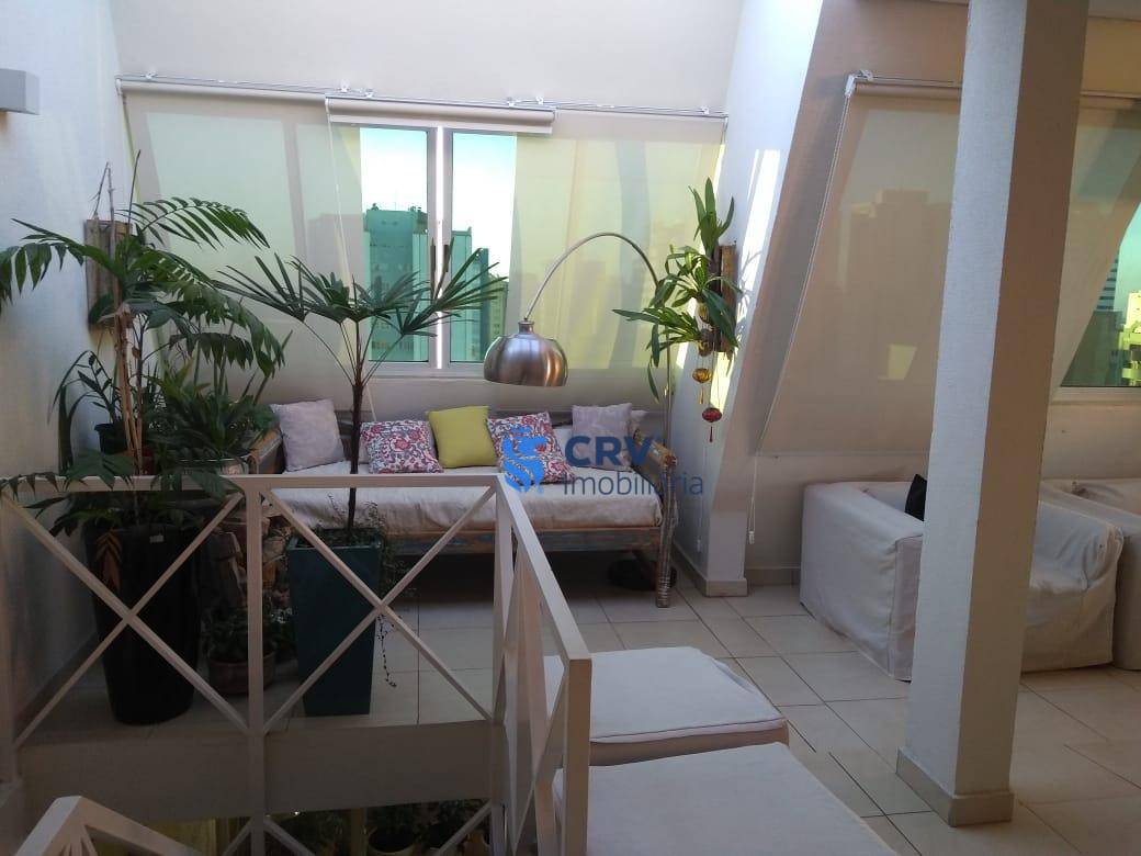 Apartamento à venda com 4 quartos, 247m² - Foto 17