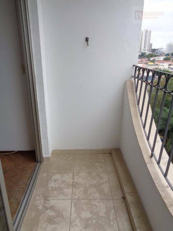 Apartamento à venda com 2 quartos, 68m² - Foto 3