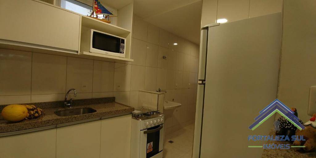 Apartamento à venda com 3 quartos, 76m² - Foto 41