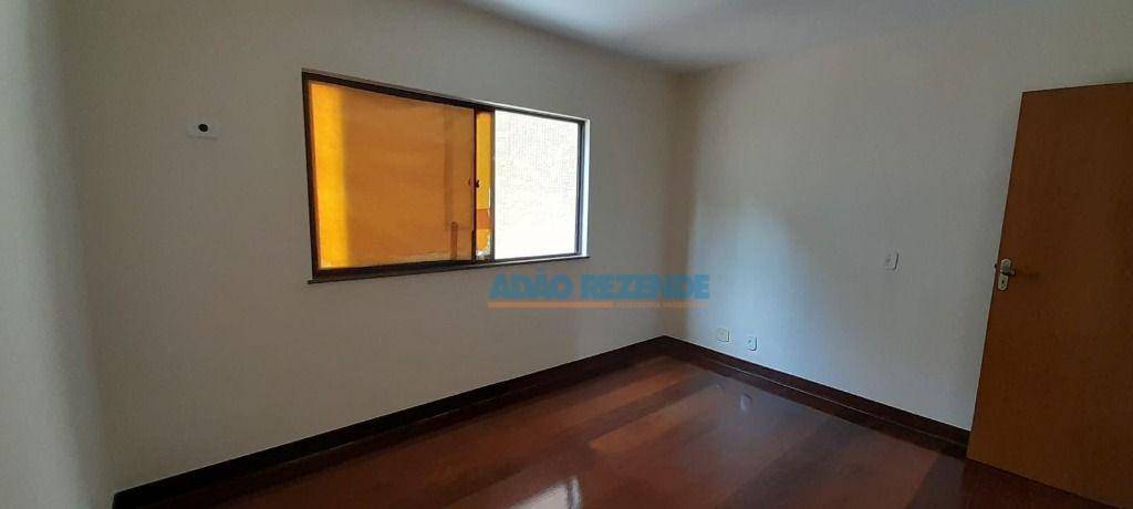 Apartamento à venda com 3 quartos, 114m² - Foto 9